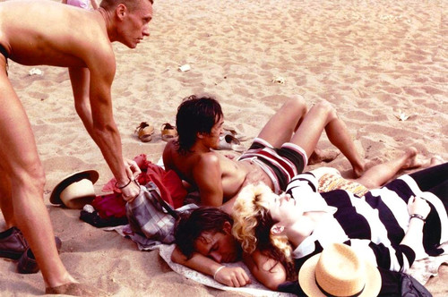 Джоанн Стингрей и группа Кино на пляже Москвы реки. 1986 год.