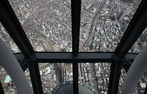 Самая высокая башня мира Sky Tree (Небесное дерево) в Токио.